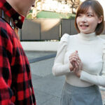 街角で素人男性を逆ナンしてHするアイドル女優