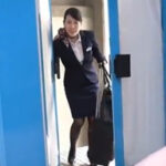 童貞君に優しくHを教えてあげるCAさん