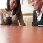 旦那が仕事へ行っている間に他の男と不倫セックス