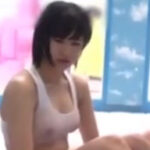 マッサージ体験のはずが興奮した男子とH