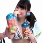 マッサージで気持ち良くされて彼氏の傍で寝取られてしまうお姉さん