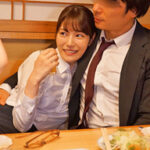 出張先で相部屋になった絶倫上司に何度も昇天させられるOL