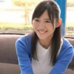 清楚系美少女がインタビュー中に突然襲われる