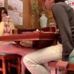 相席居酒屋で積極的に誘惑してトイレでH