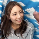 買い物帰りの人妻が見せつけられて思わず浮気SEX