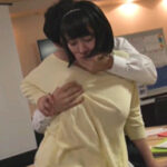 「誰か来ちゃう‥」興奮した同僚に会議室で襲われるOLさん