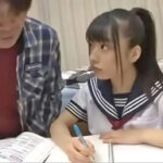 興奮した兄をスンナリ受け入れる痴女なJK