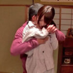 受験の為に泊まった親戚の家で叔父に襲われる女子校生