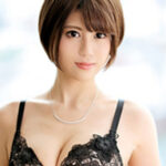 知的に見えて性欲旺盛な痴女な本性を隠し持つOLさん