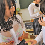 好奇心旺盛なJK達が校内で大暴走