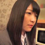 ウブな感じのJKが恥ずかしがりながらの撮影H