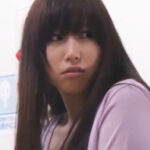 図書館に現れた痴漢男に辱められ感じてしまう人妻