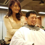 タイプのお客さんが来ると思わず誘惑してしまう美容師さん