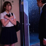 雨でずぶ濡れになった姿を見て興奮した教師に襲われるJK