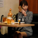 記録的な豪雨で帰れなくなった部下と美人OLが・・・