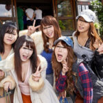 合宿中の男子学生を手玉に取る痴女なギャルお姉さん達