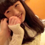 ラブラブな所を見せてしまうHな女子校生