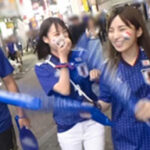 サッカー応援で盛り上がってそのまま乱交SEX