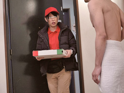 家主に襲われてしまう働くお姉さんたち