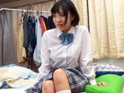 キスの練習で発情してしまうJK