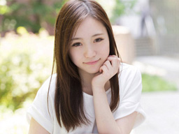 スレンダー美少女が大好きな彼とラブラブセックス