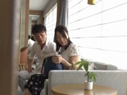 真面目な奥様が不倫セックスに走る