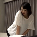 出張マッサージ師のお姉さんが口説かれてH